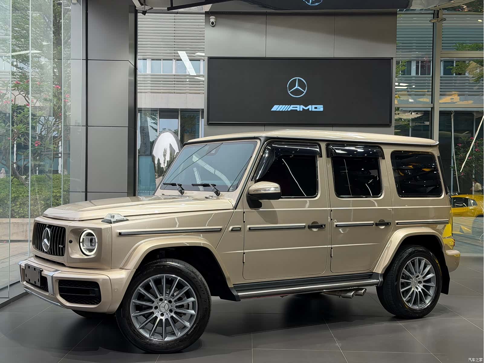 Mercedes-Benz G-Class, 2023 1