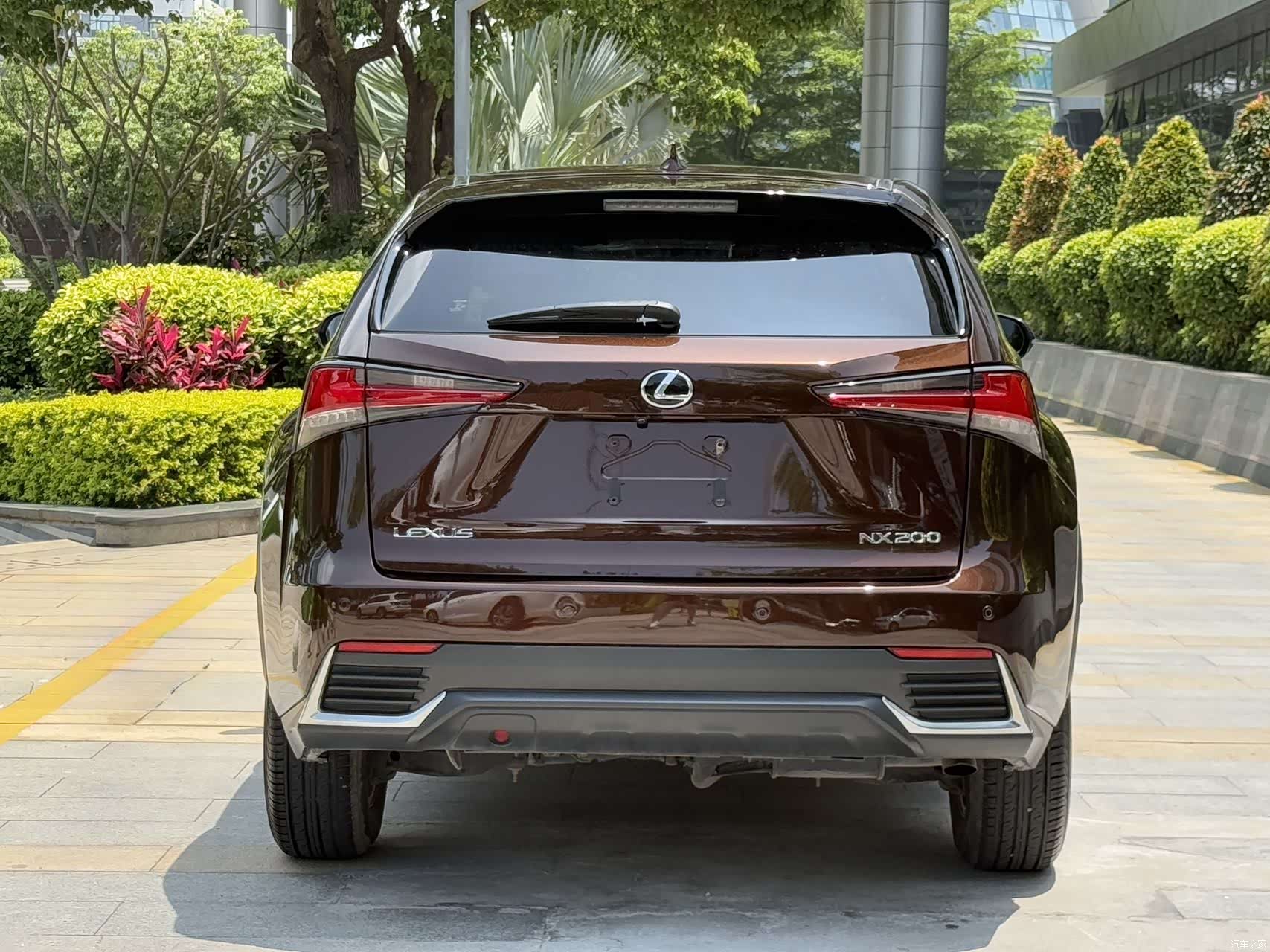 Lexus NX, 2019 12