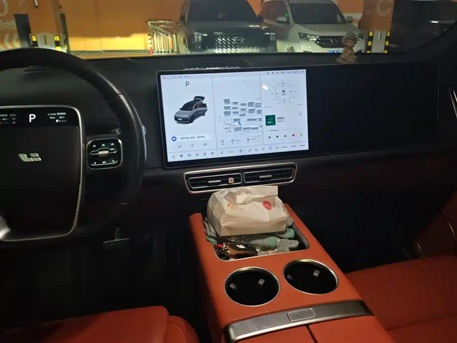 Li Auto Ideal L8