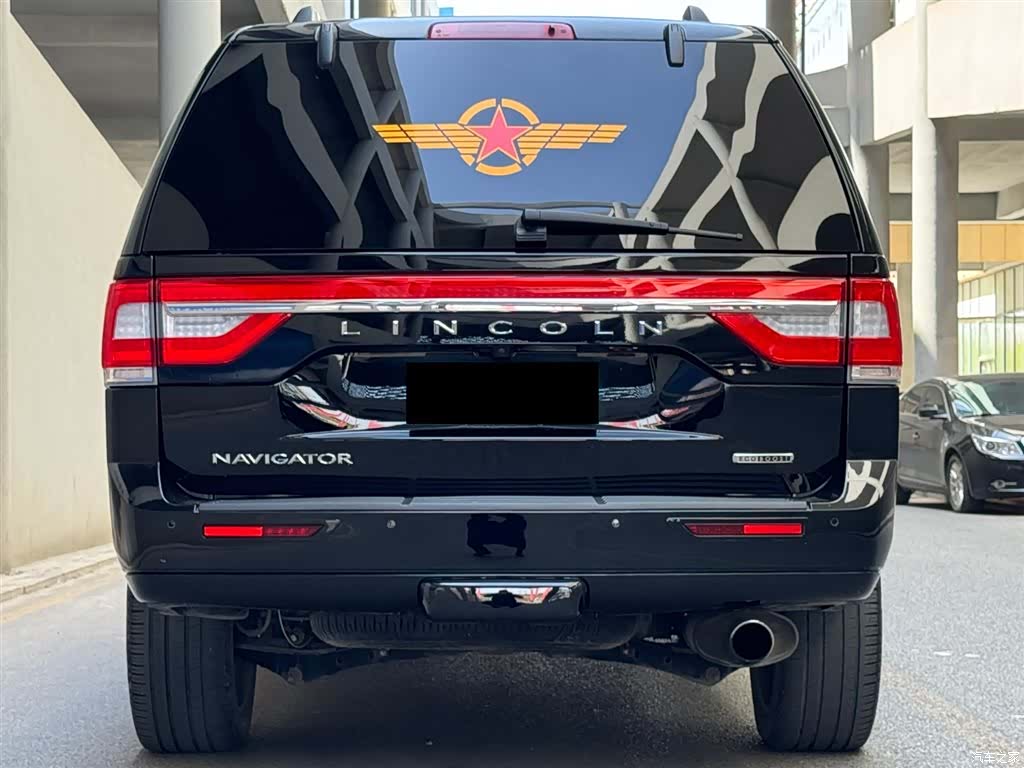 Lincoln Navigator, 2016 4