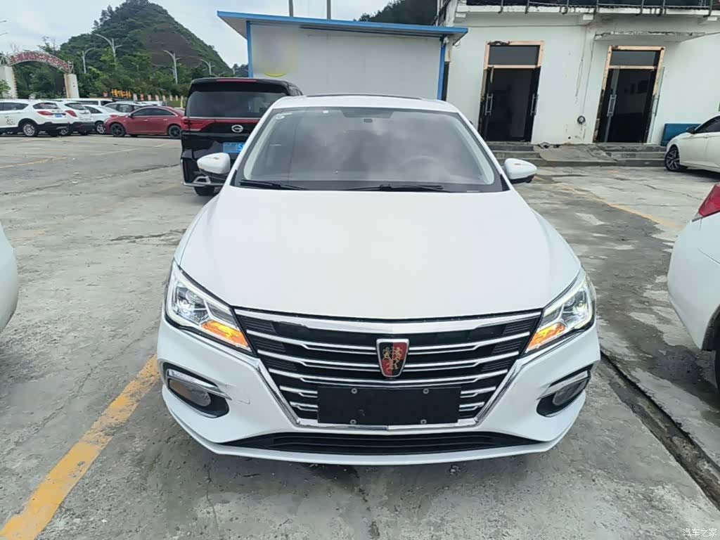 Roewe i5, 2021 3