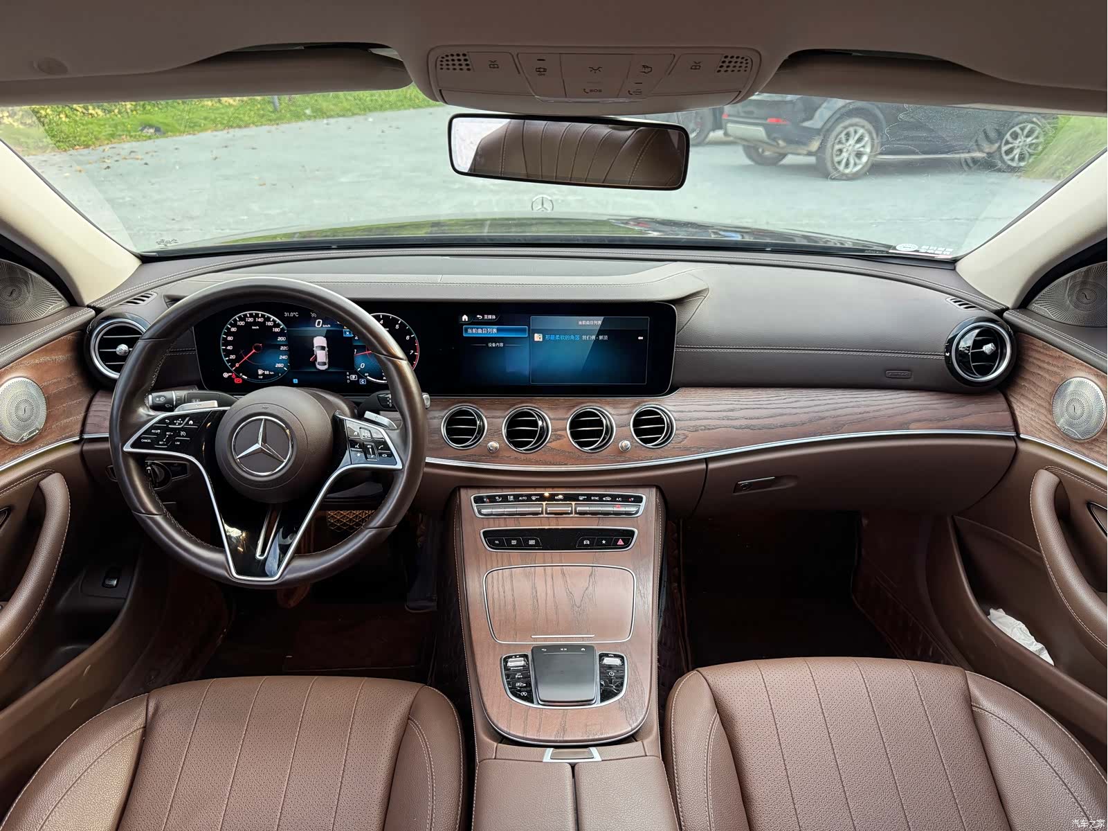 Mercedes-Benz E-Class, 2023 9