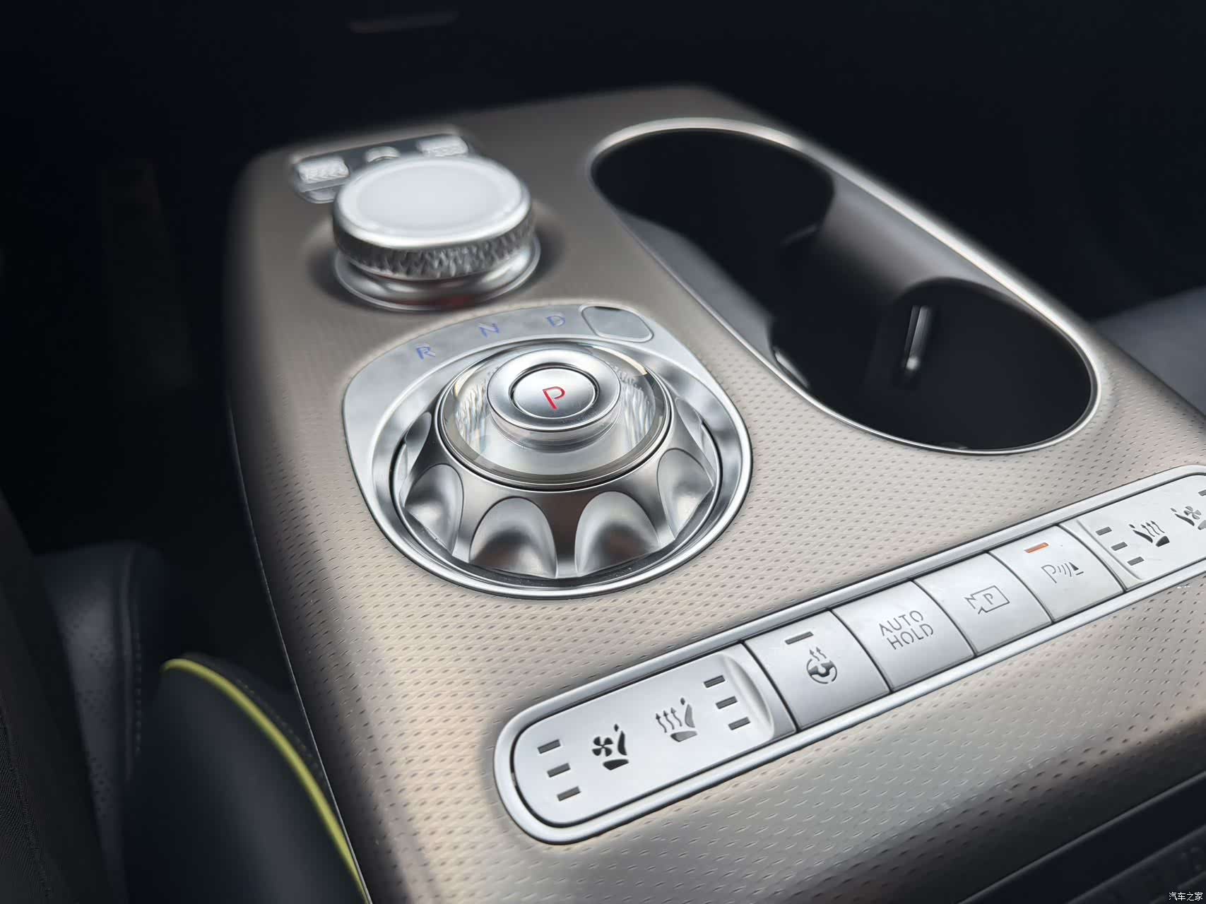 Genesis GV60, 2023 9