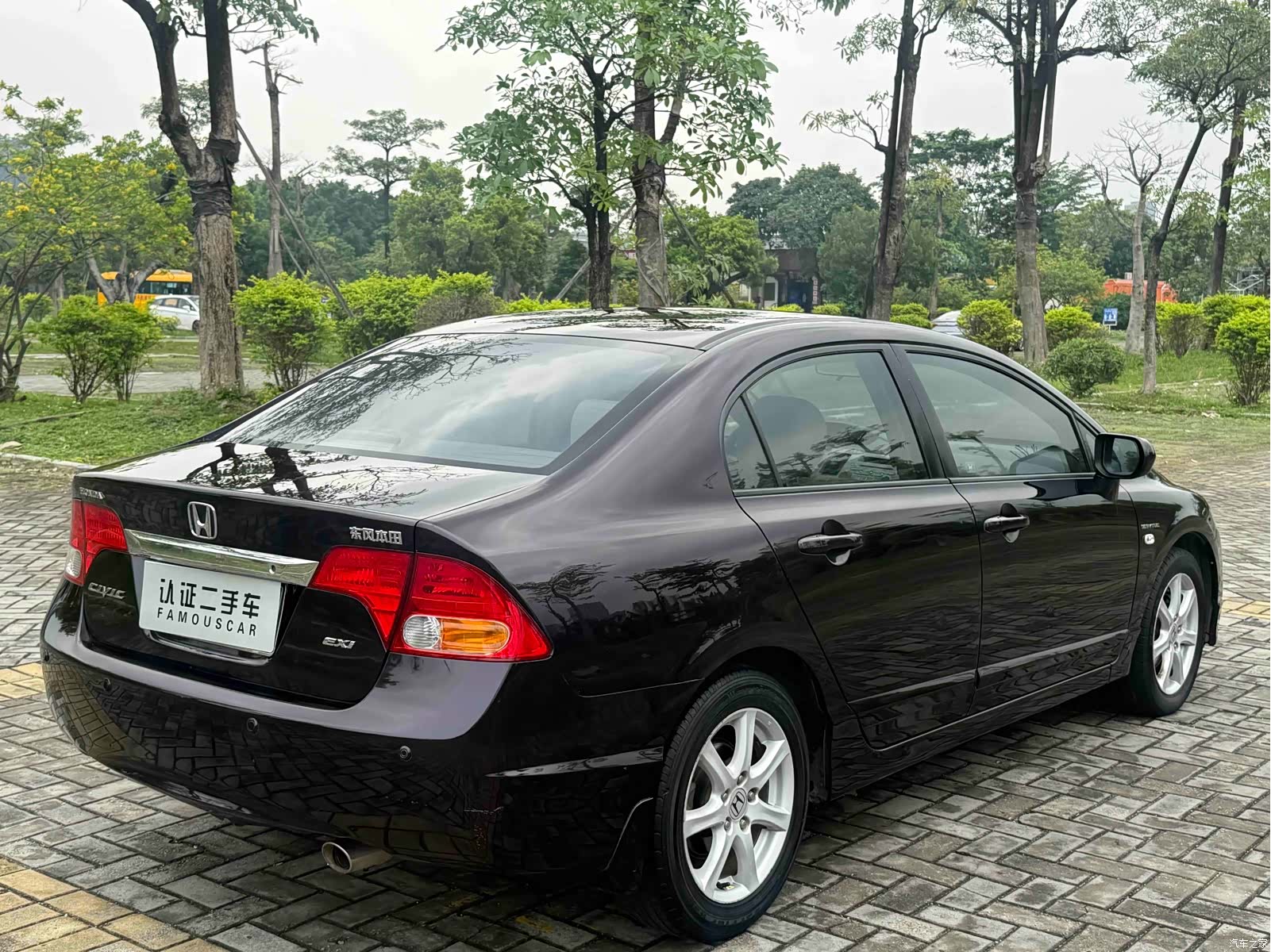 Honda Civic, 2011 23