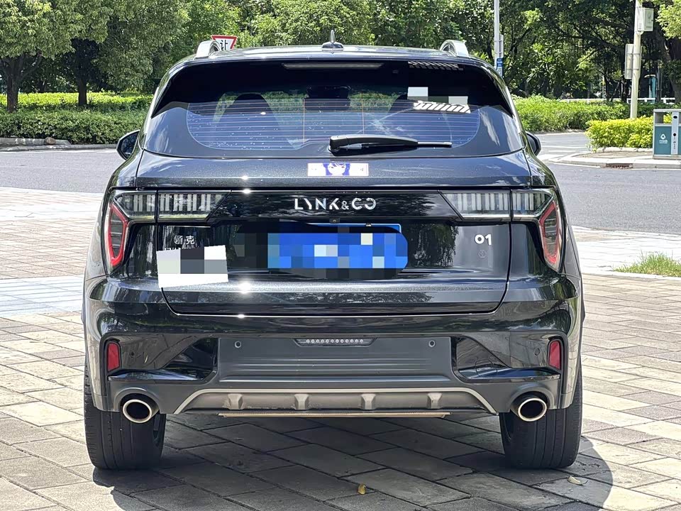 Lynk & Co 01