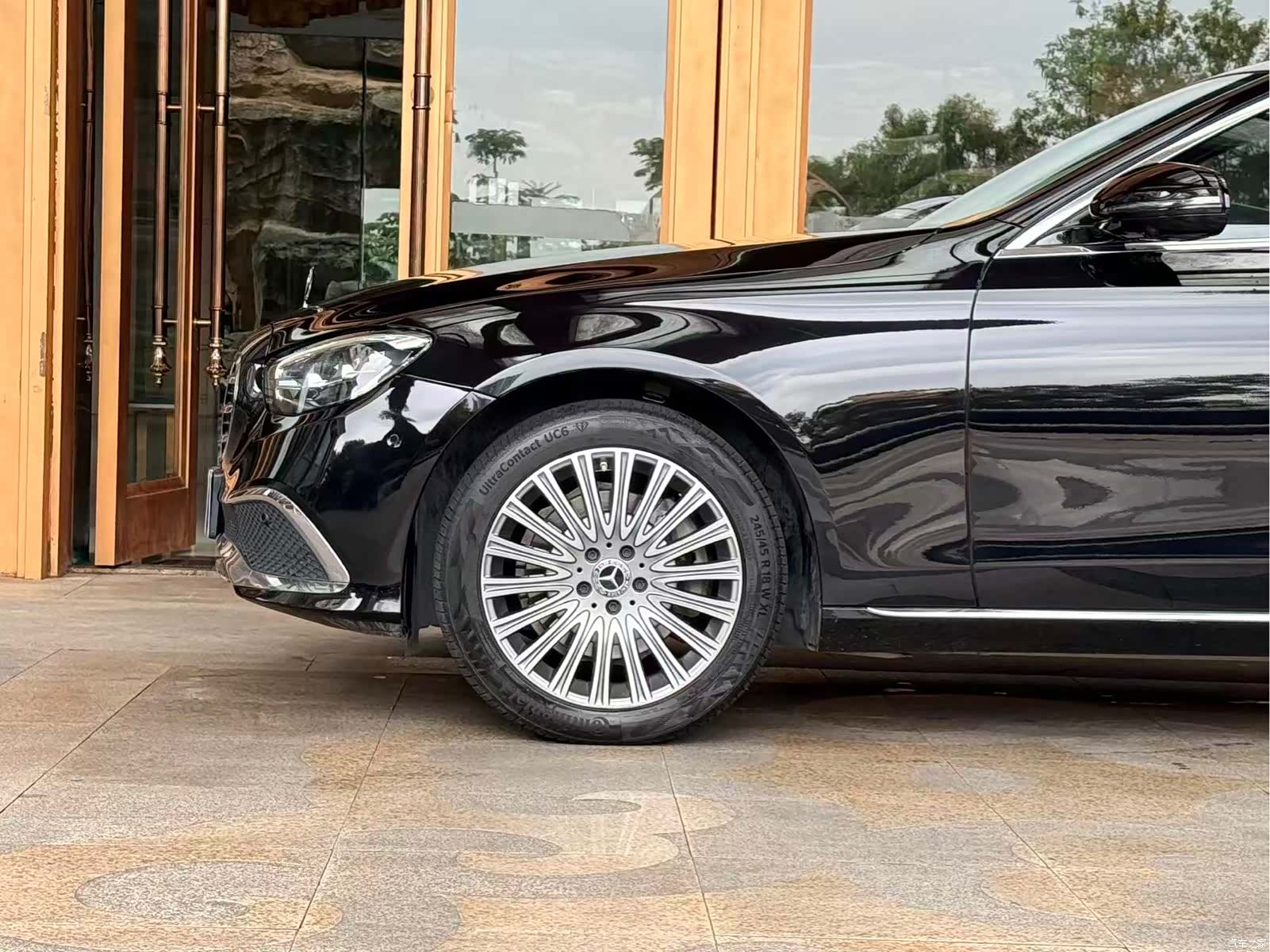 Mercedes-Benz E-Class, 2022 4