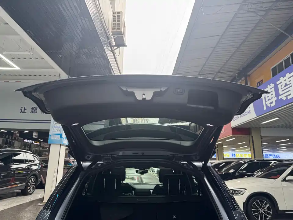 Land Rover Discover sports