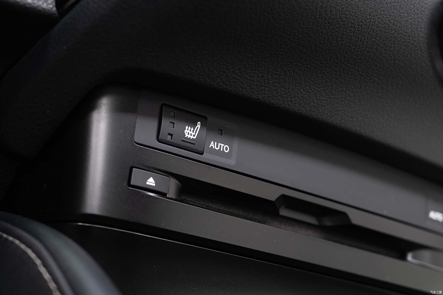 Lexus ES, 2021 19