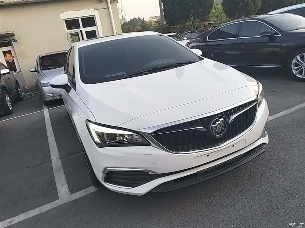Buick Verano, 2018 4