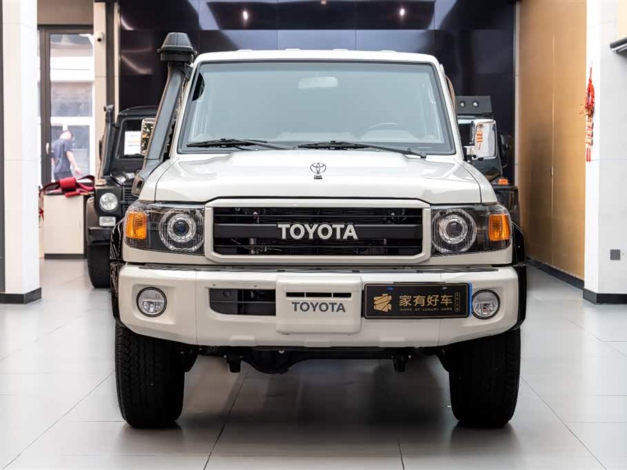 Toyota Land Cruiser Toyota Land Cruiser