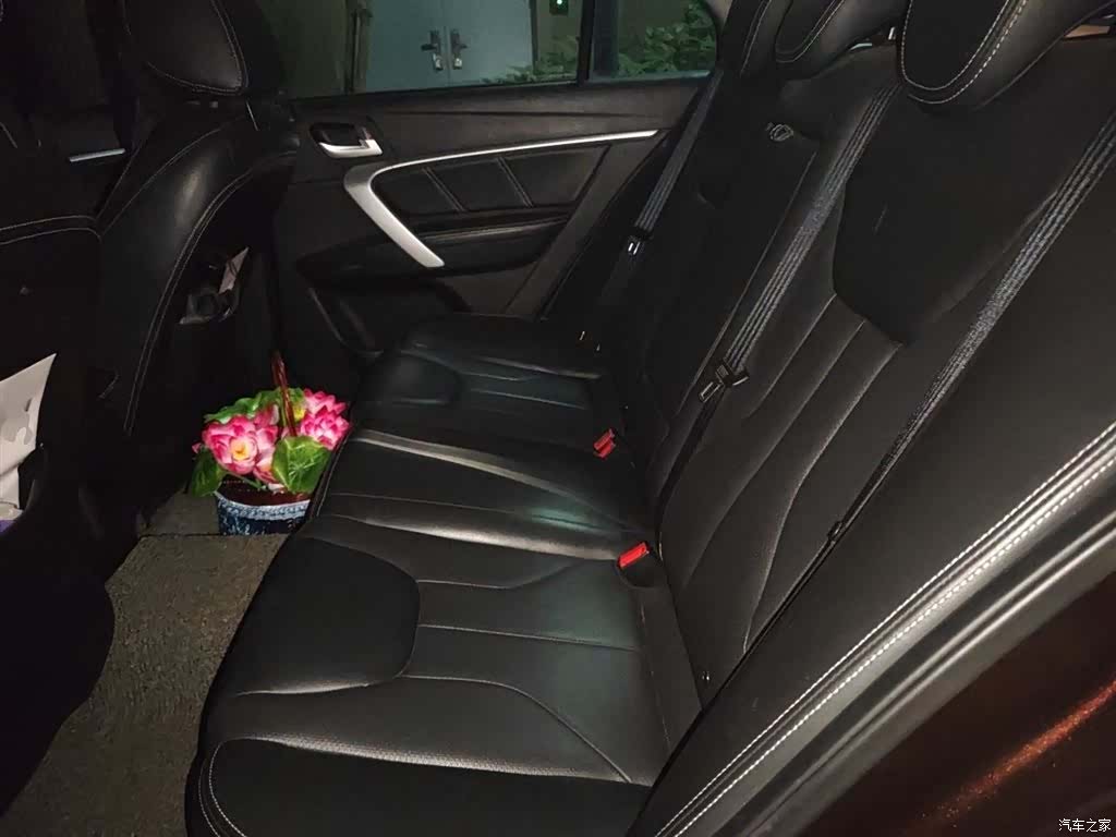Geely Emgrand, 2016 15