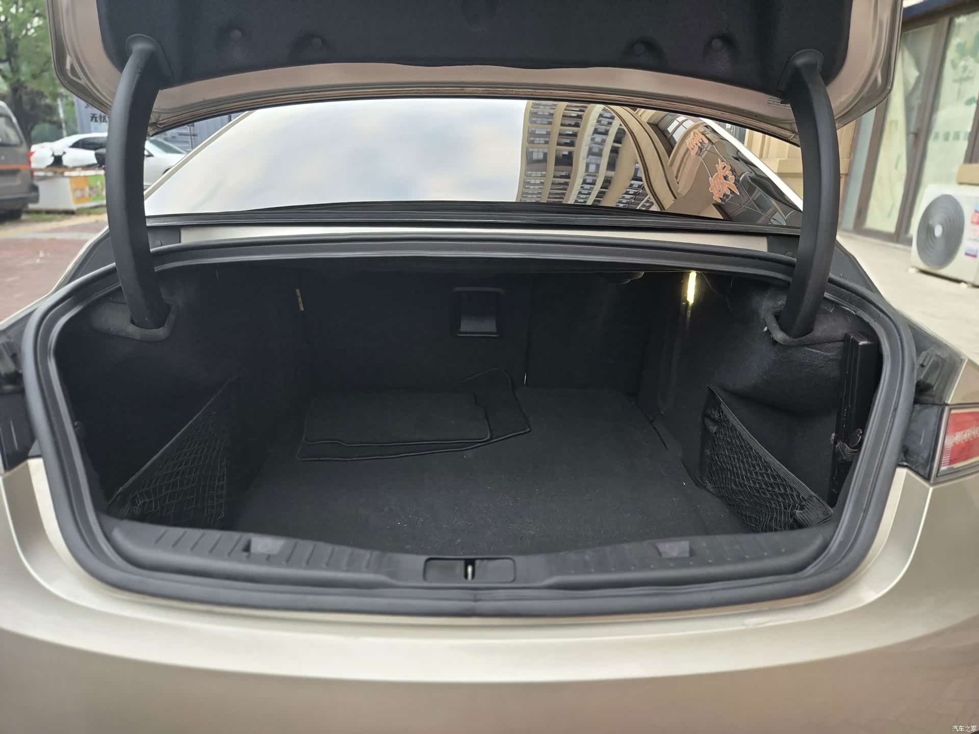 Lincoln MKZ, 2017 17