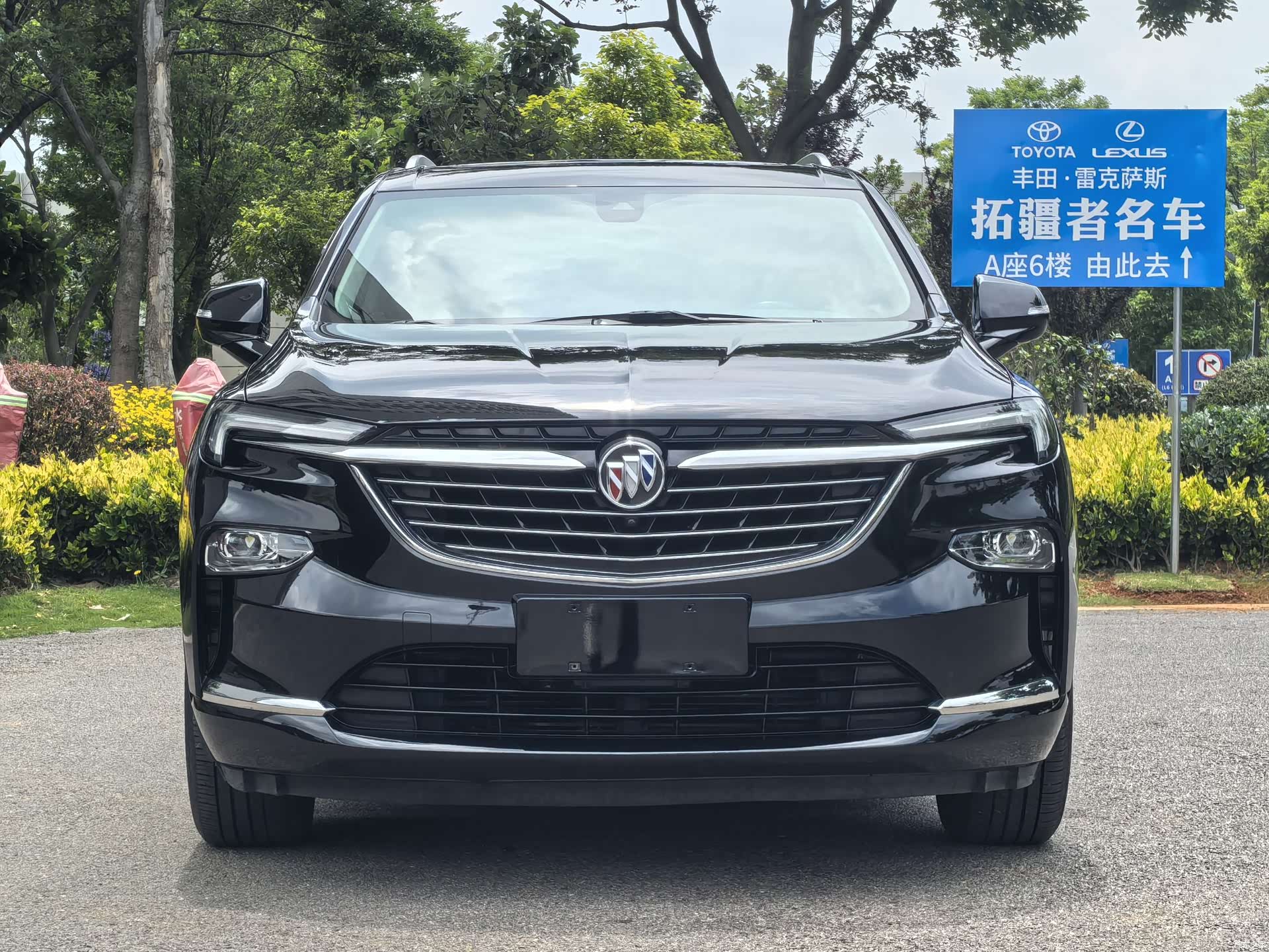 Buick Enclave, 2022 2
