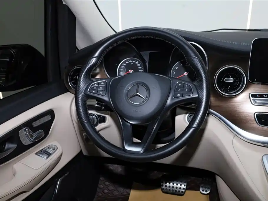 Mercedes-Benz V-class Mercedes-Benz V-class