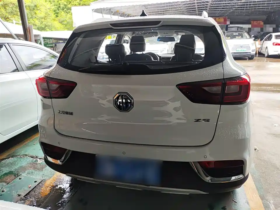 MG ZS