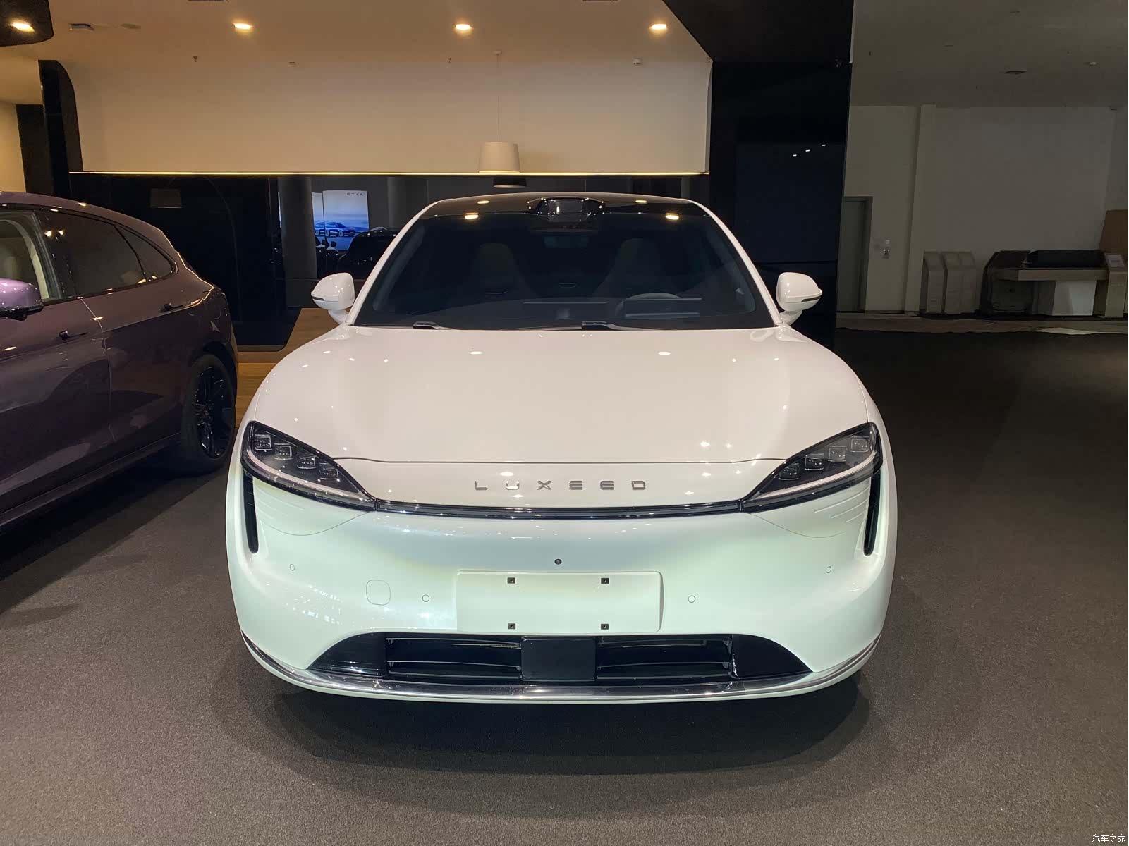 Luxeed R7, 2025 2
