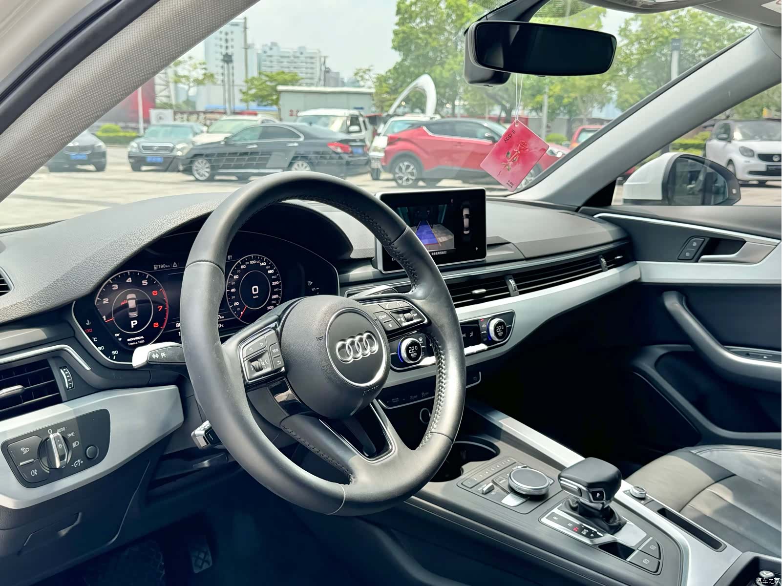 Audi A4L, 2019 15