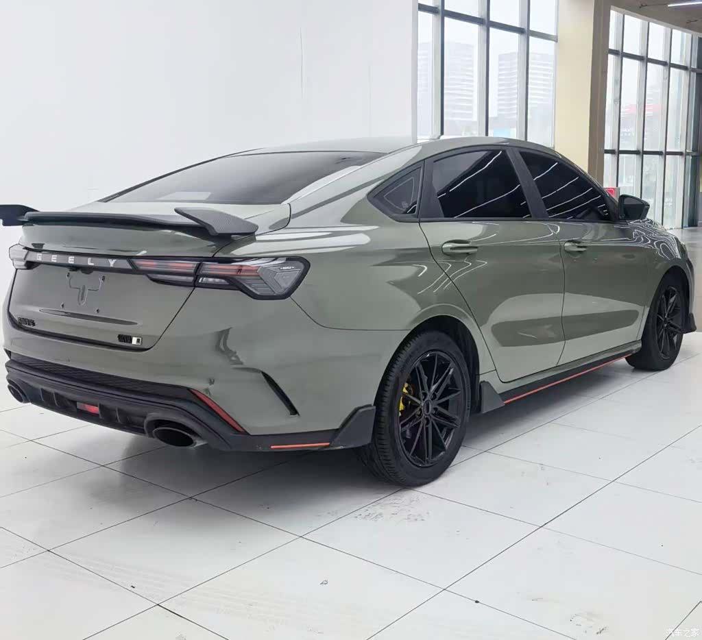 Geely Binray, 2022 8