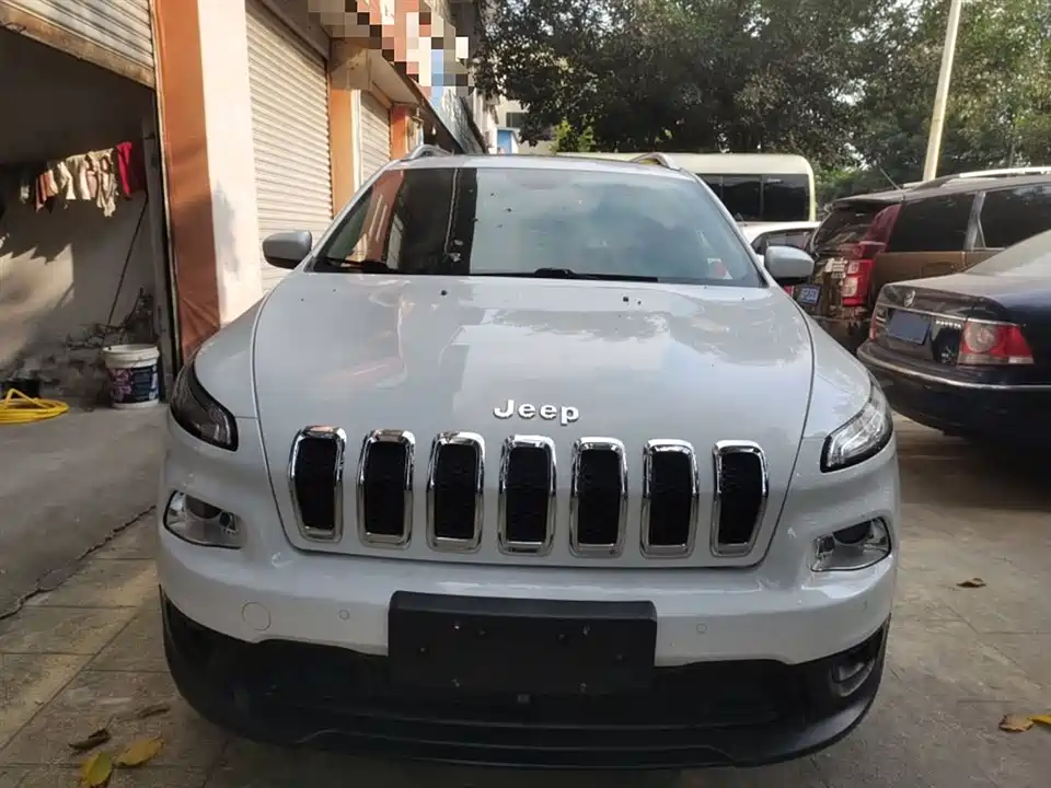 Jeep Free light