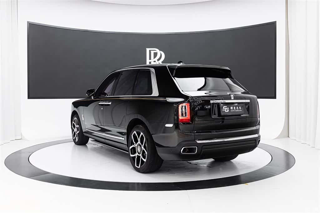 Rolls-Royce Cullinan, 2024 6