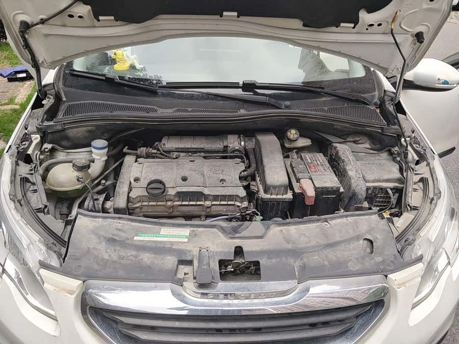 Peugeot 2008 2014, фото 11