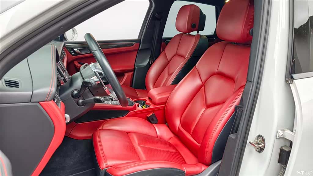 Porsche Macan, 2015 12