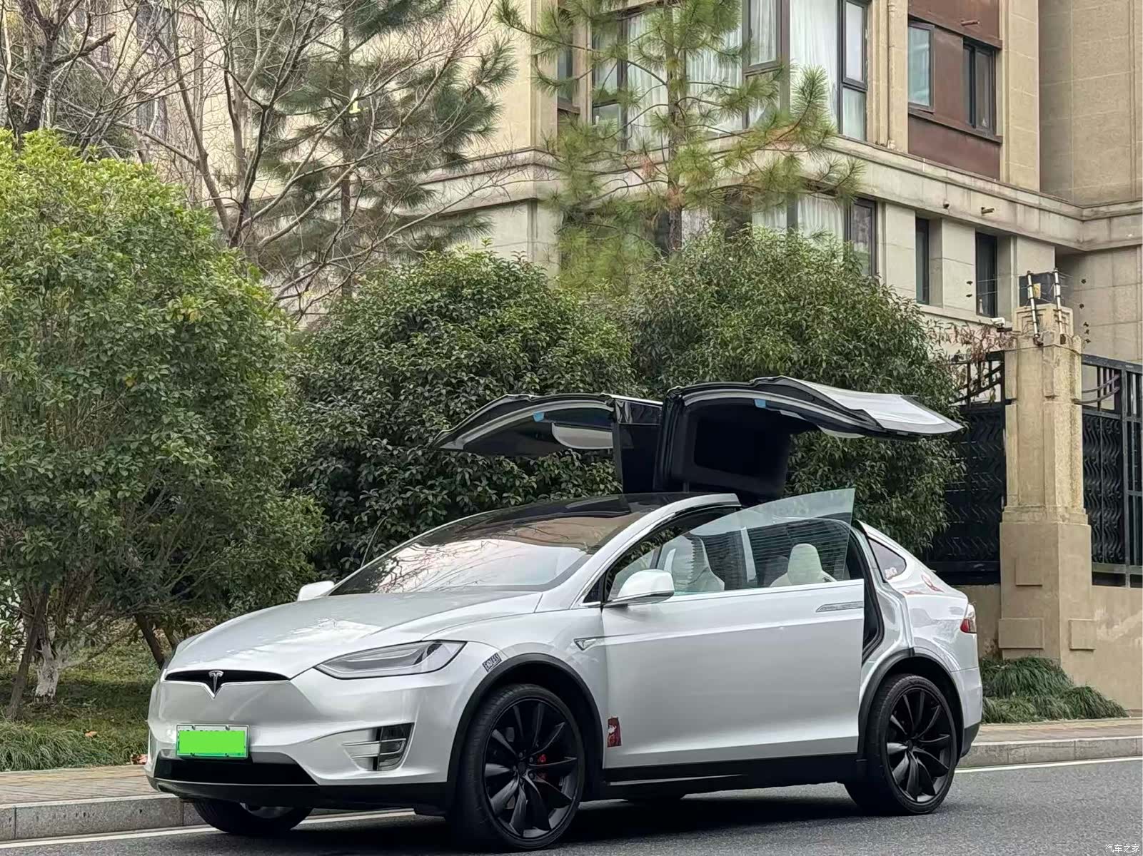 Tesla Model X, 2016 2