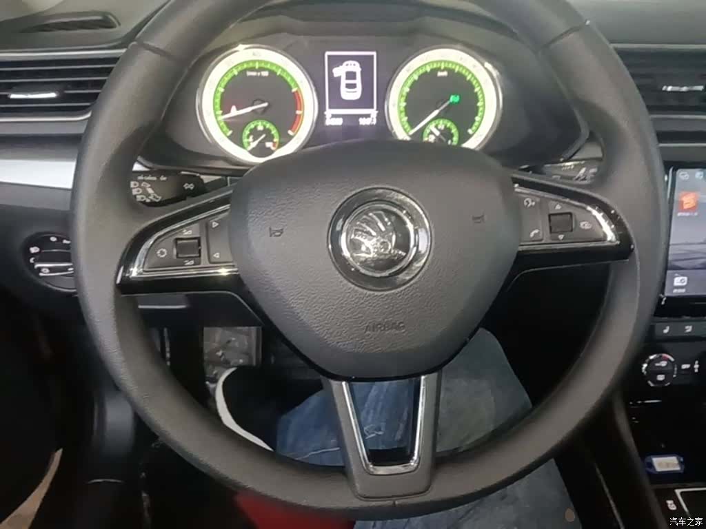 Skoda Superb, 2018 7