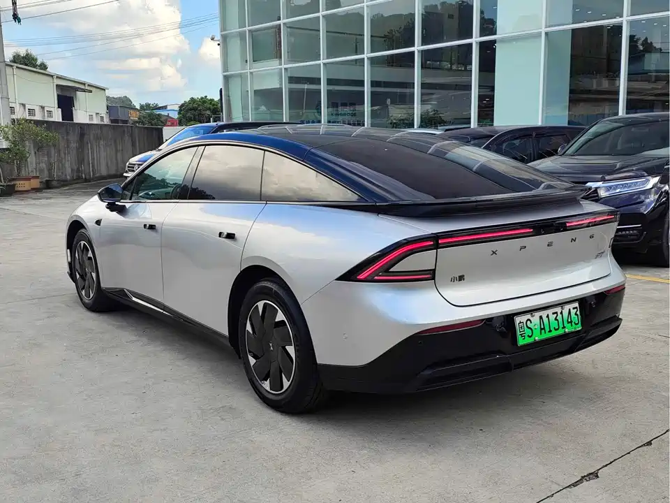 XPENG P7+