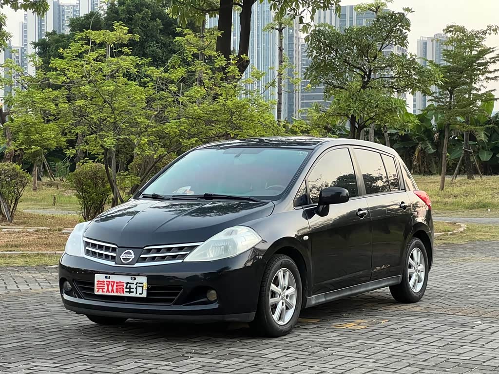 Nissan Tiida