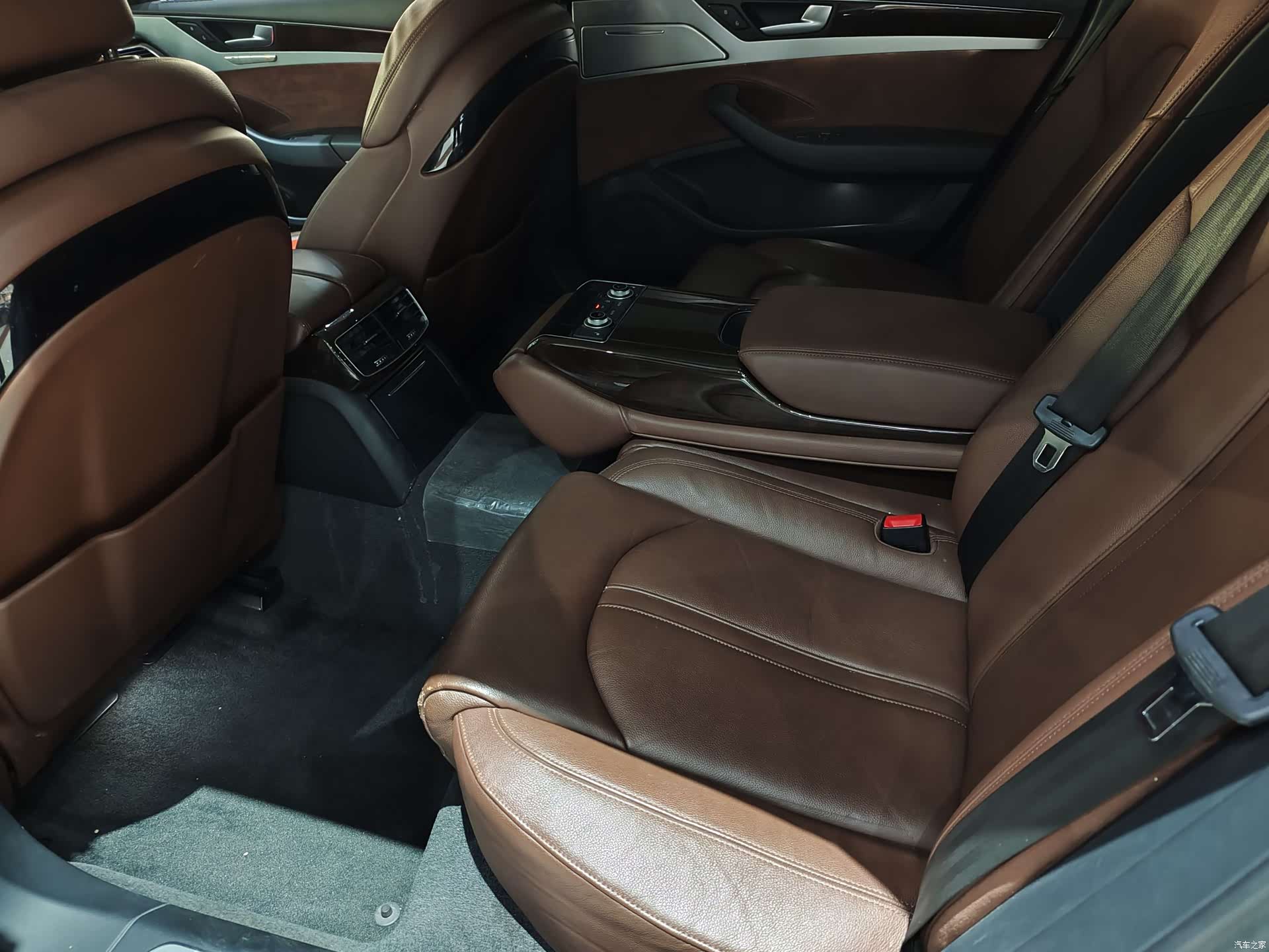 Audi A8L, 2016 6