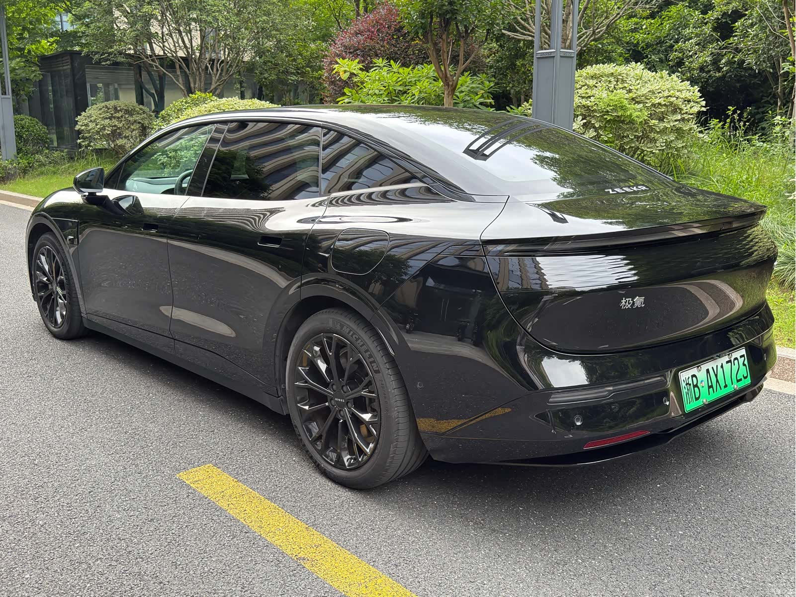 Zeekr 007, 2024 8
