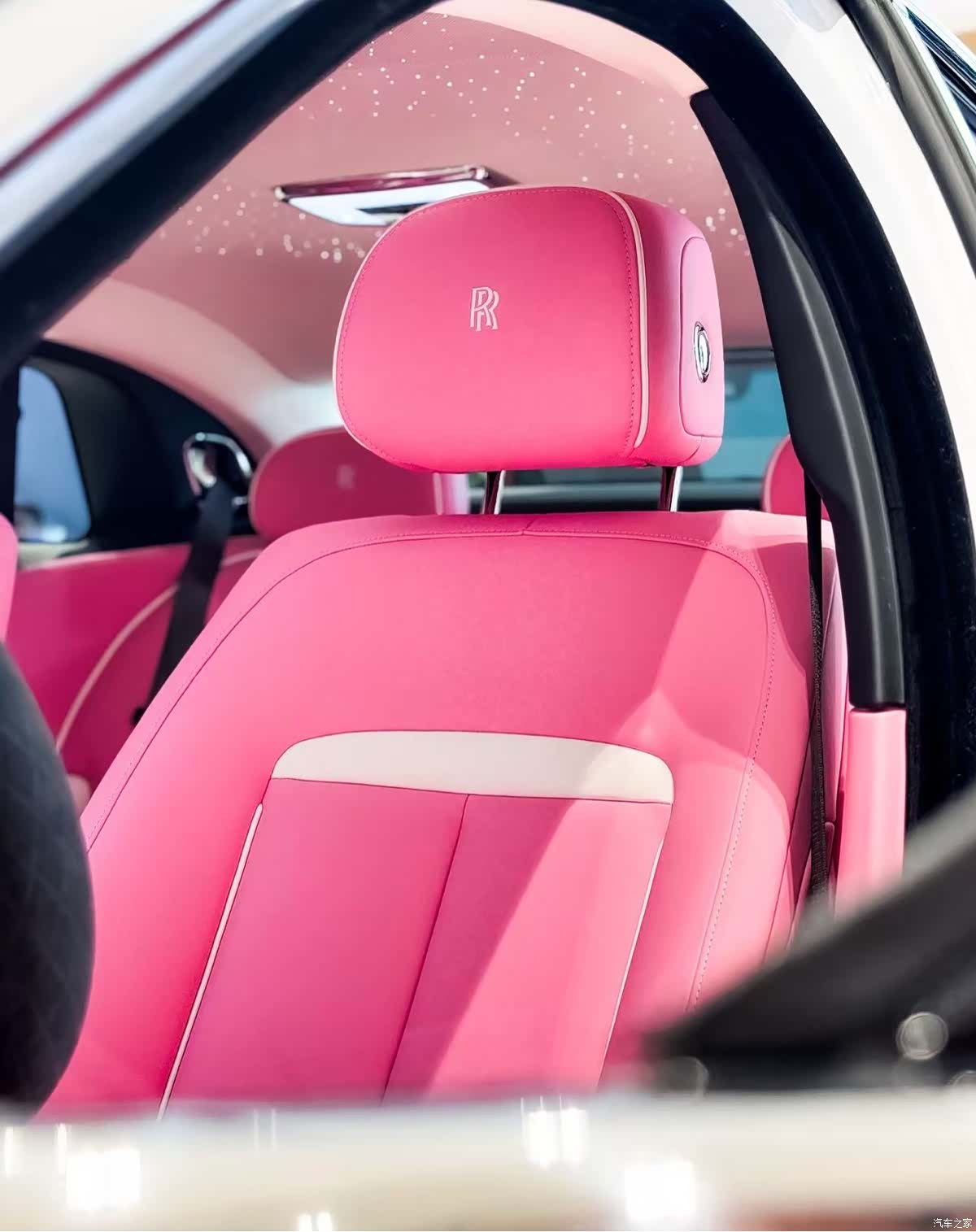 Rolls-Royce Ghost, 2024 11
