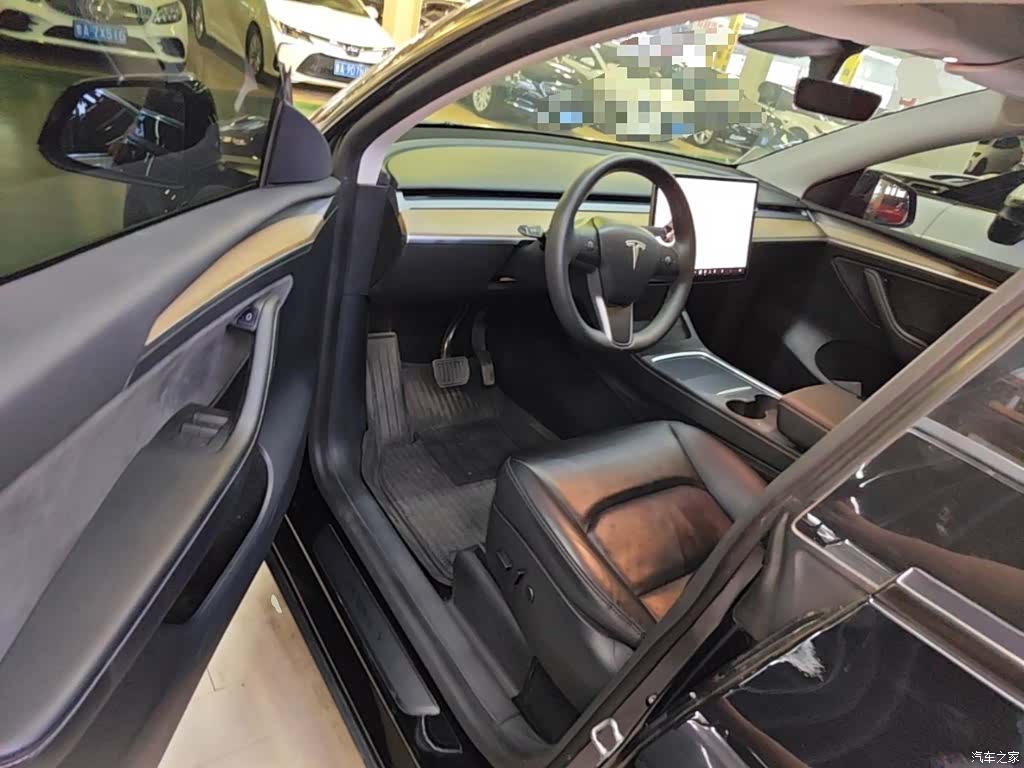 Tesla Model Y, 2021 16