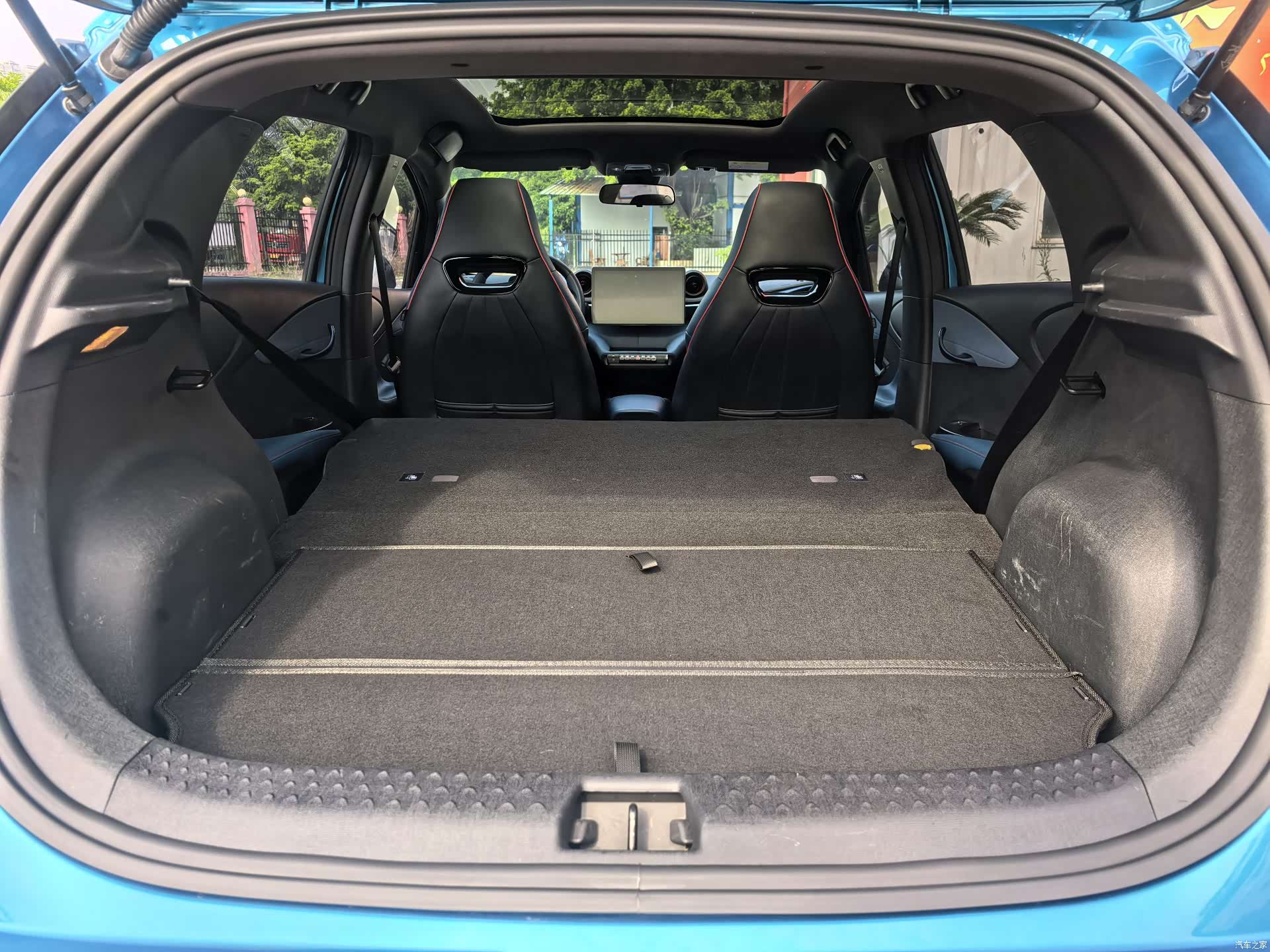 BYD Dolphin, 2022 14