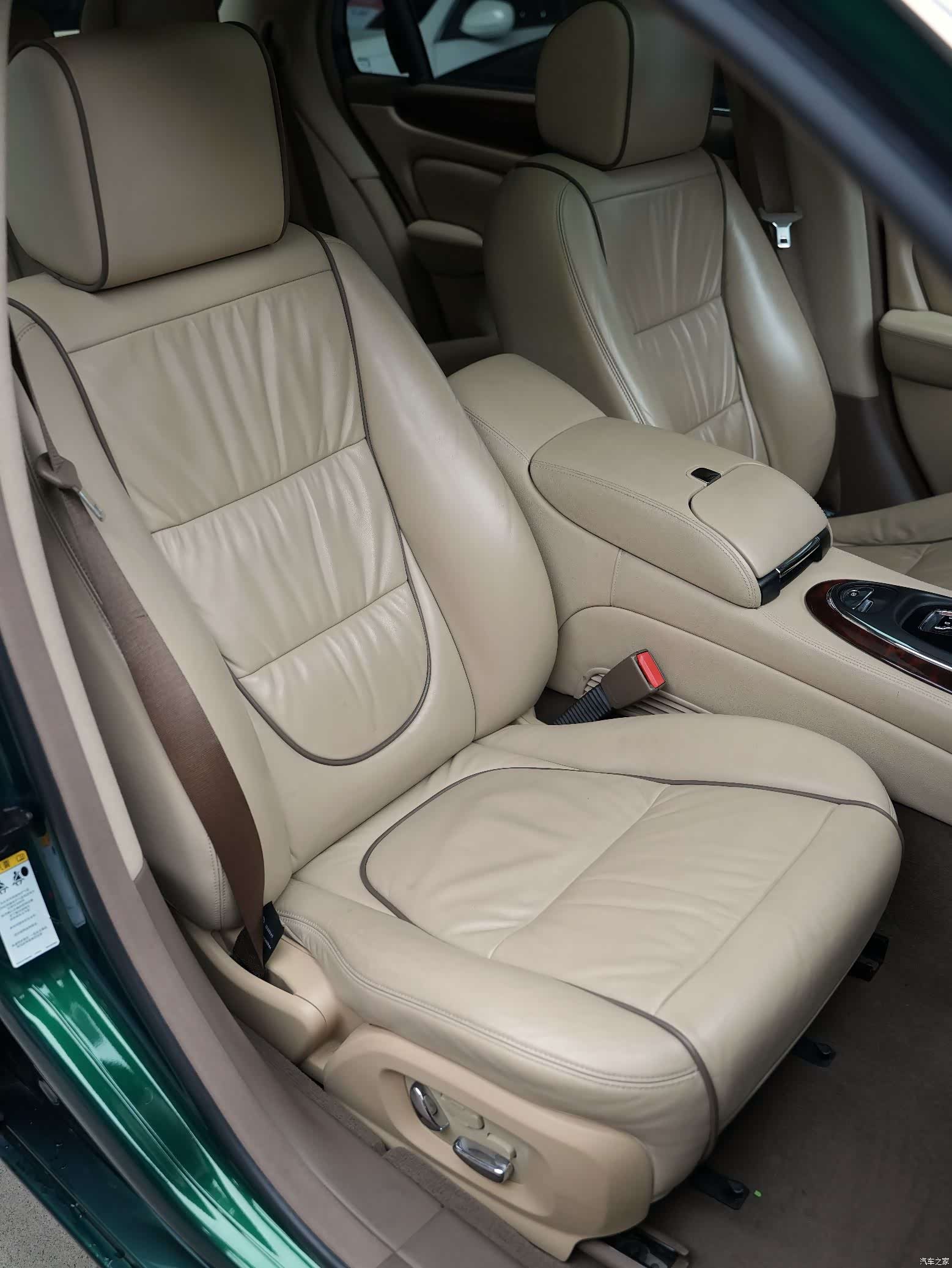 Jaguar XJ, 2008 17