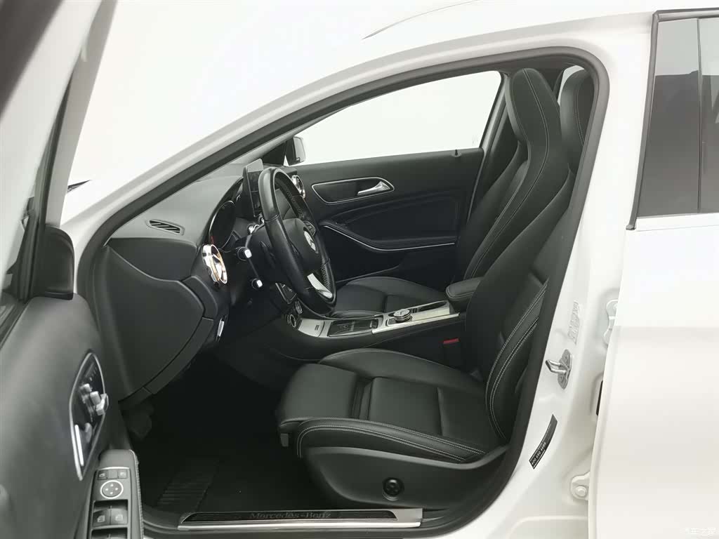 Mercedes-Benz GLA, 2019 10