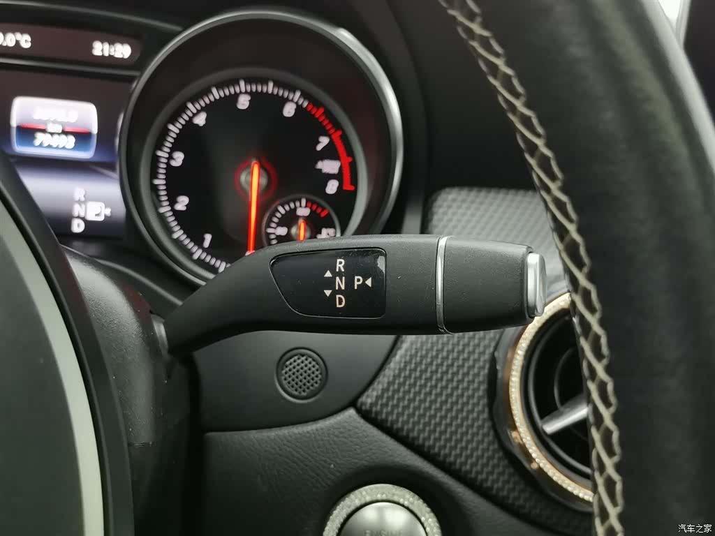 Mercedes-Benz GLA, 2019 13