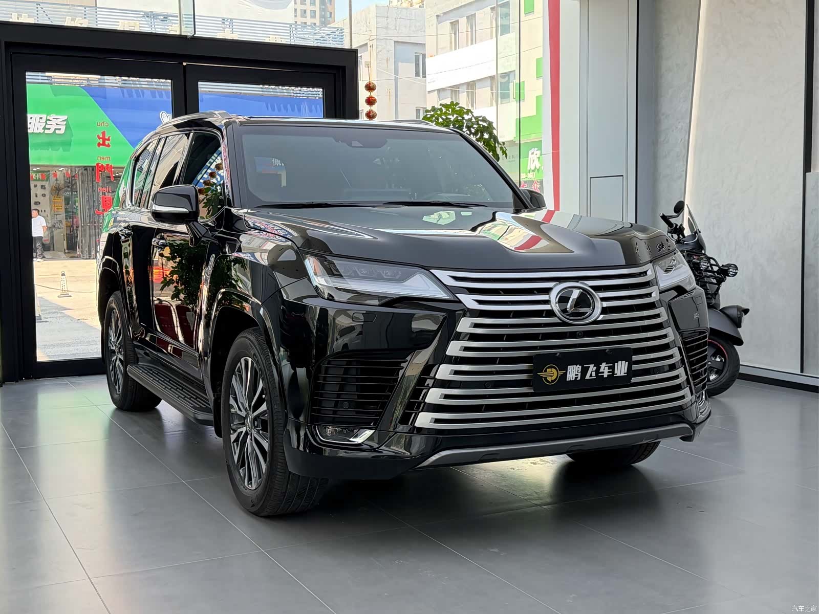 Lexus LX, 2024 10