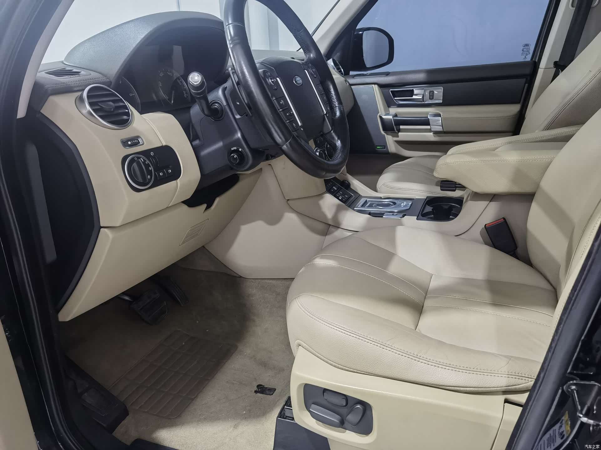 Land Rover Discovery, 2015 10