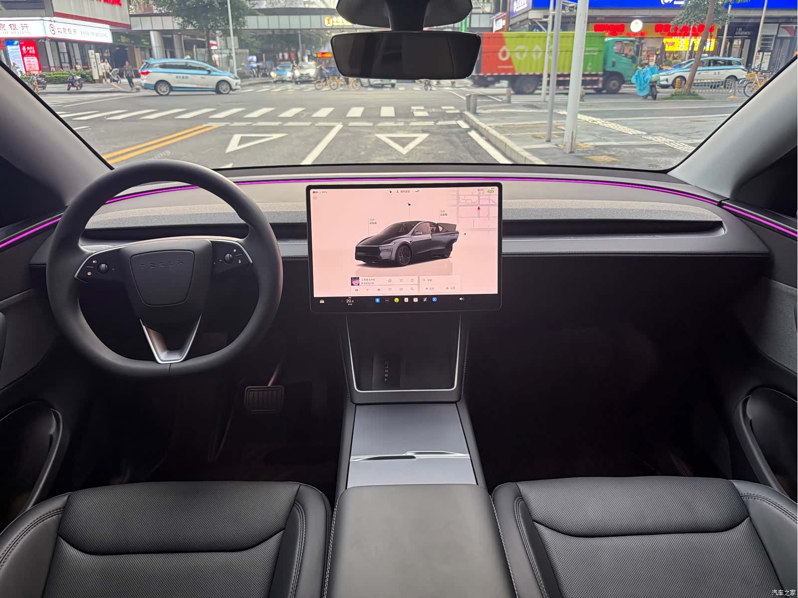 Tesla Model Y, 2025 7