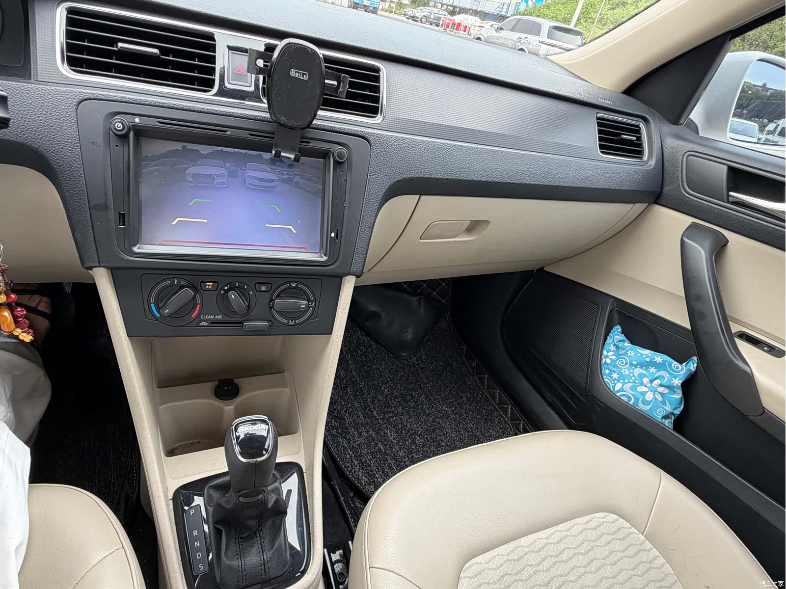 Skoda Rapid, 2017 16