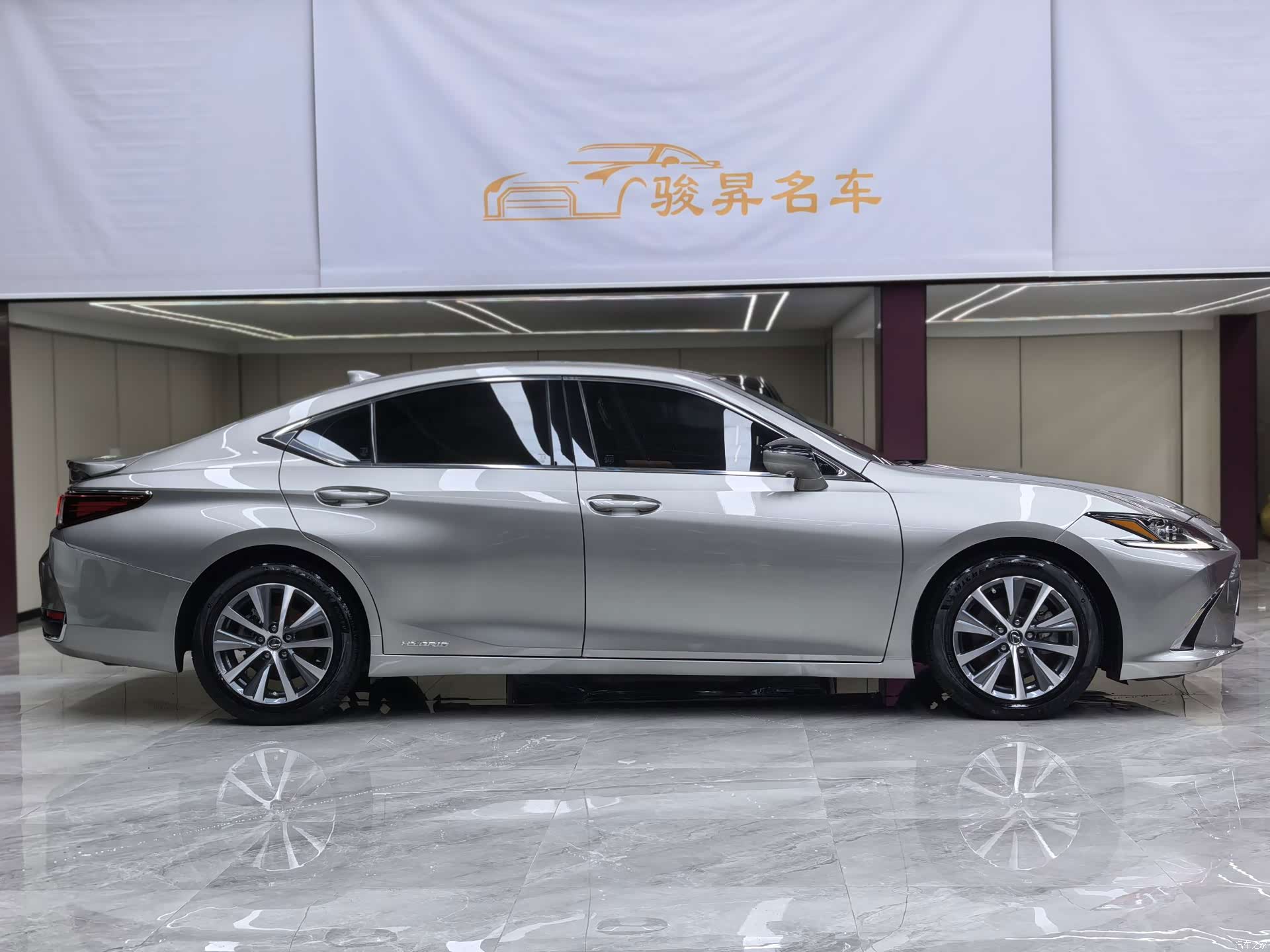 Lexus ES, 2020 8