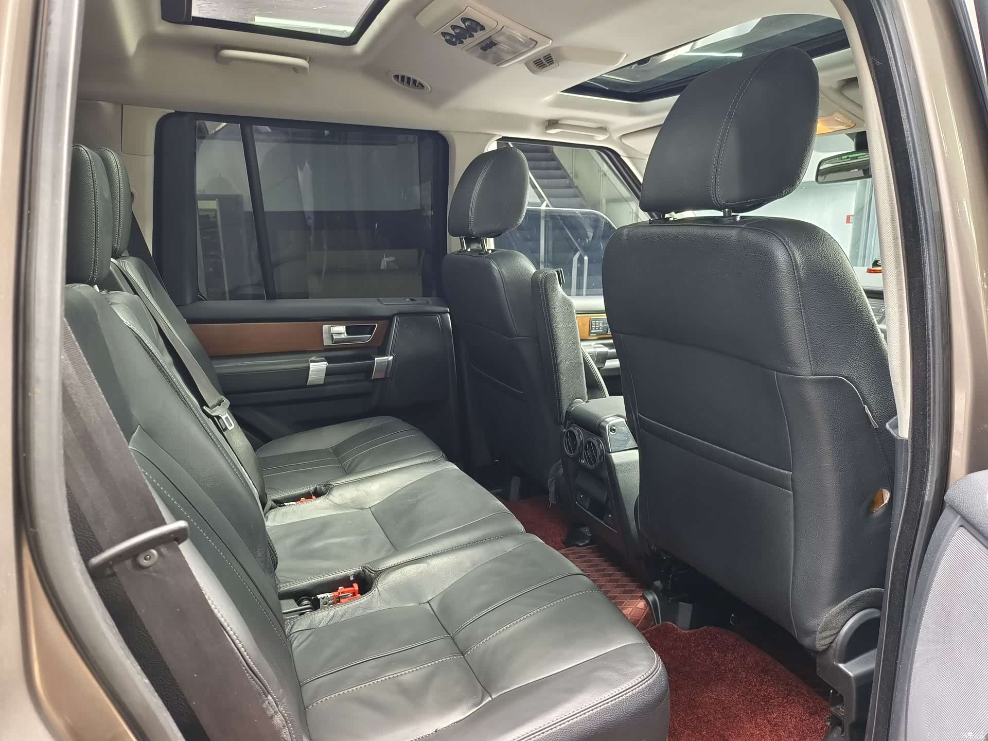 Land Rover Discovery, 2016 11
