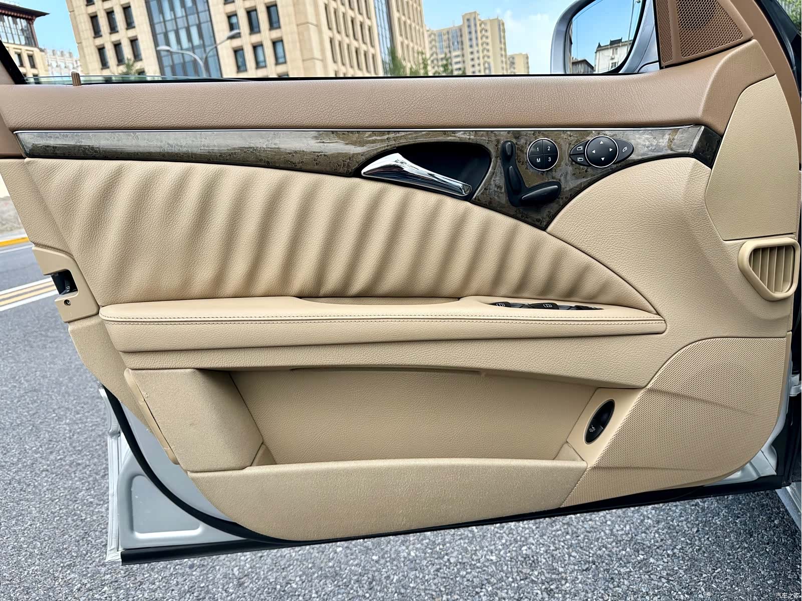 Mercedes-Benz E-Class, 2009 12