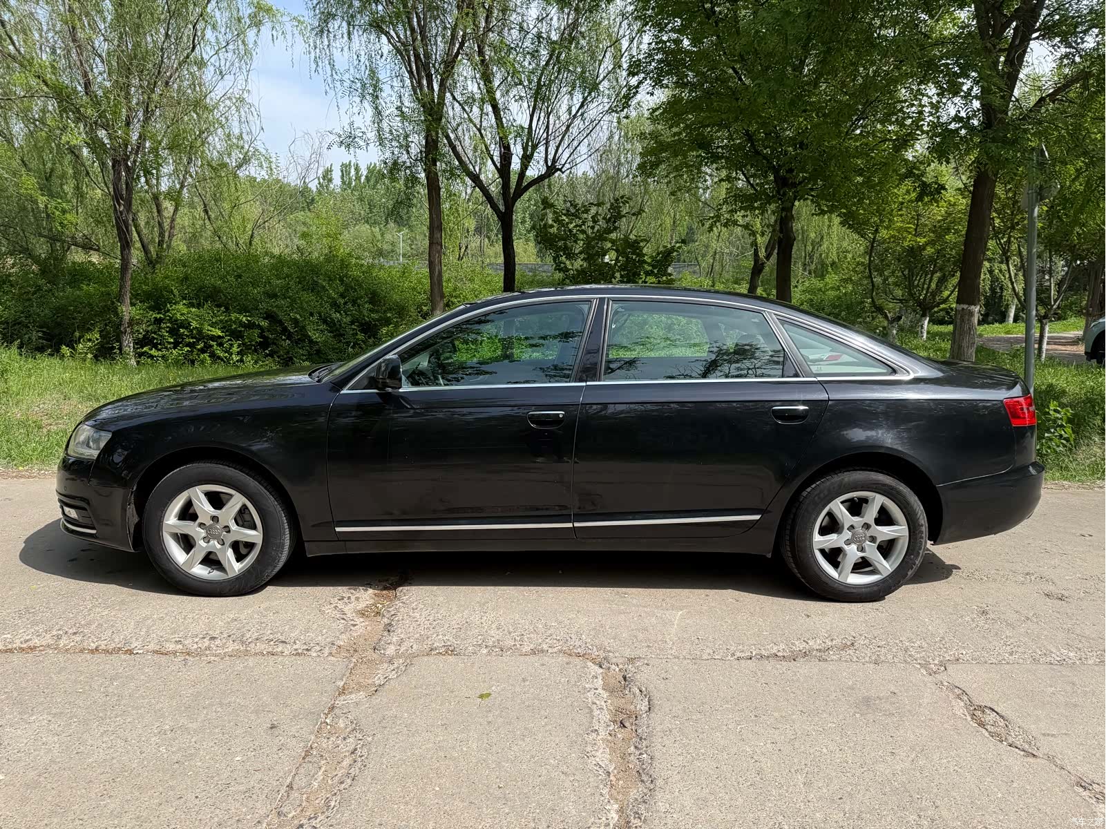 Audi A6L, 2011 13
