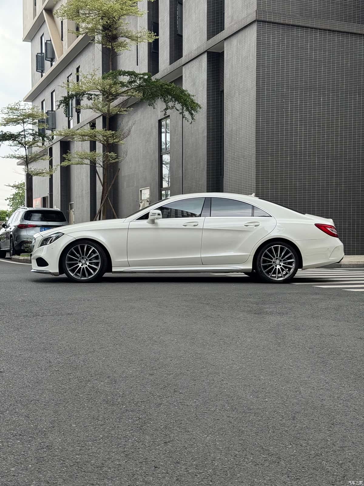 Mercedes-Benz CLS, 2016 3