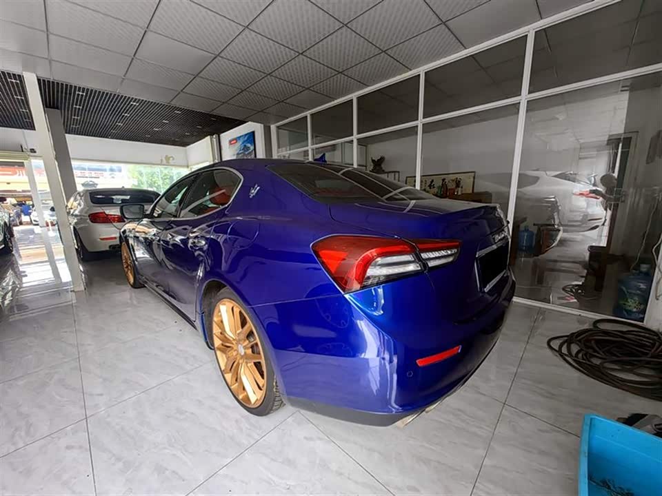 Maserati Ghibli Maserati Ghibli