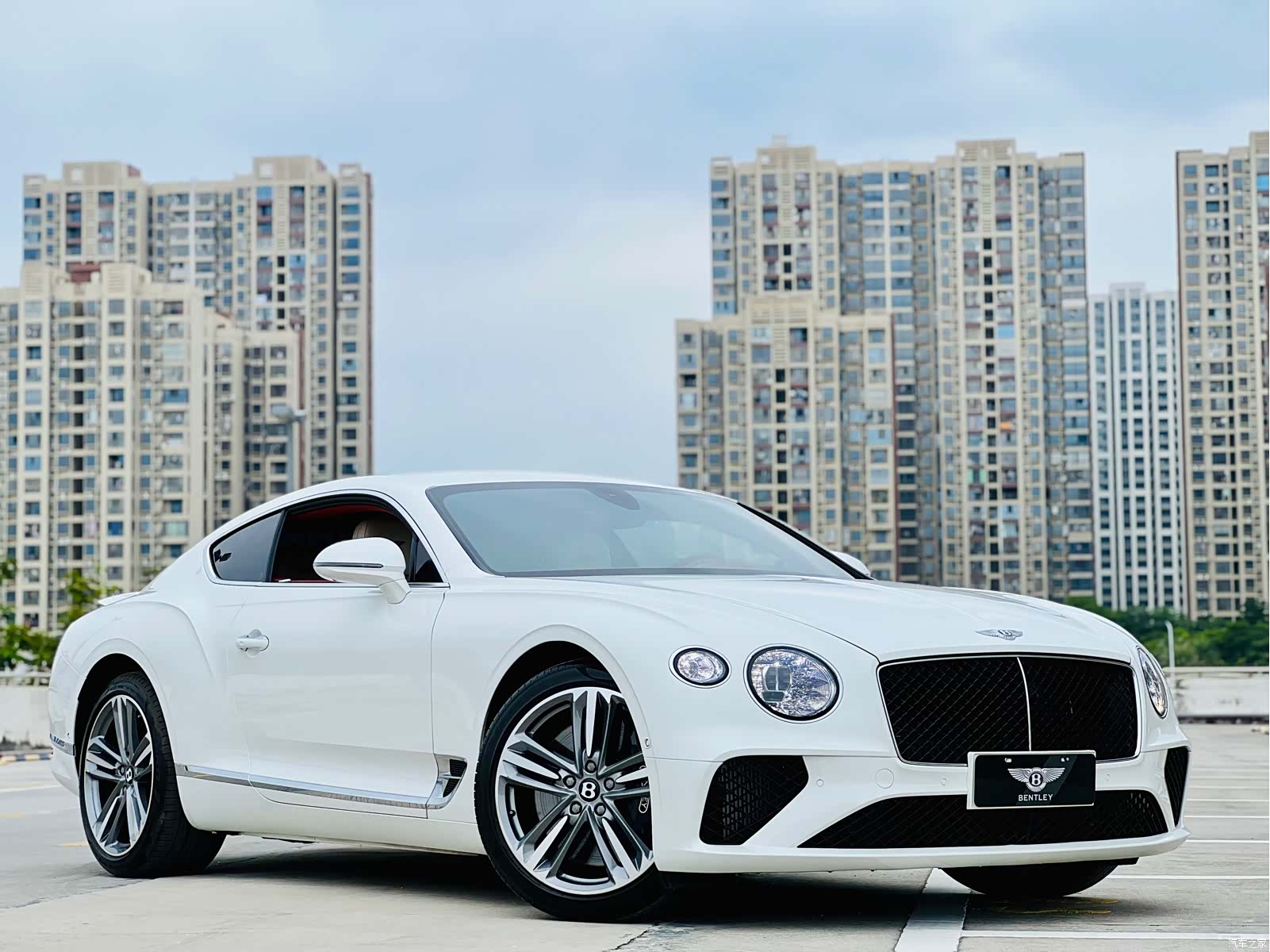 Bentley Continental GT, 2024 3