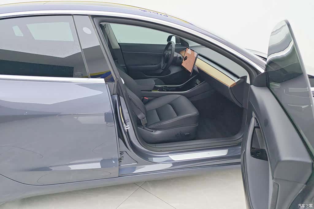 Tesla Model 3, 2020 8